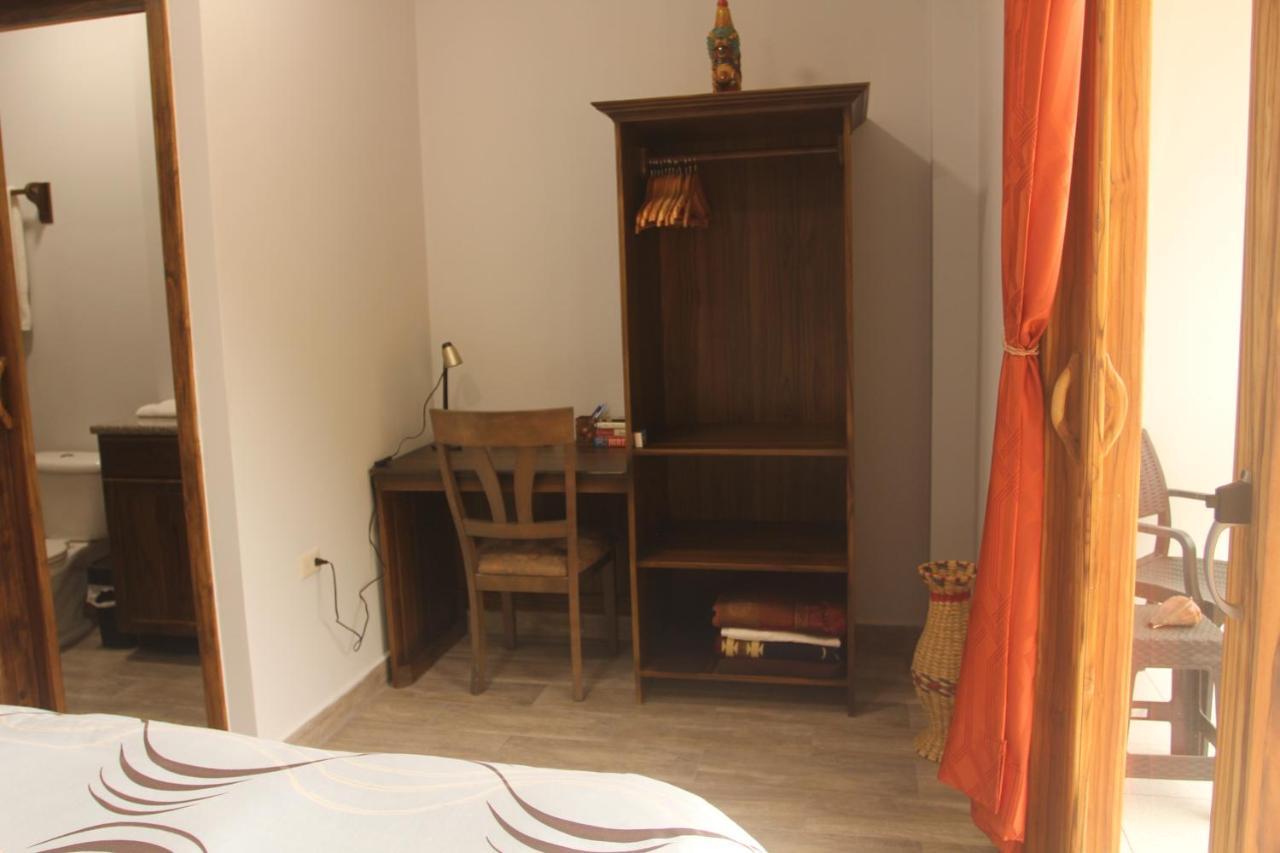 El Ocaso Oceanfront Apartment Canoa Kültér fotó